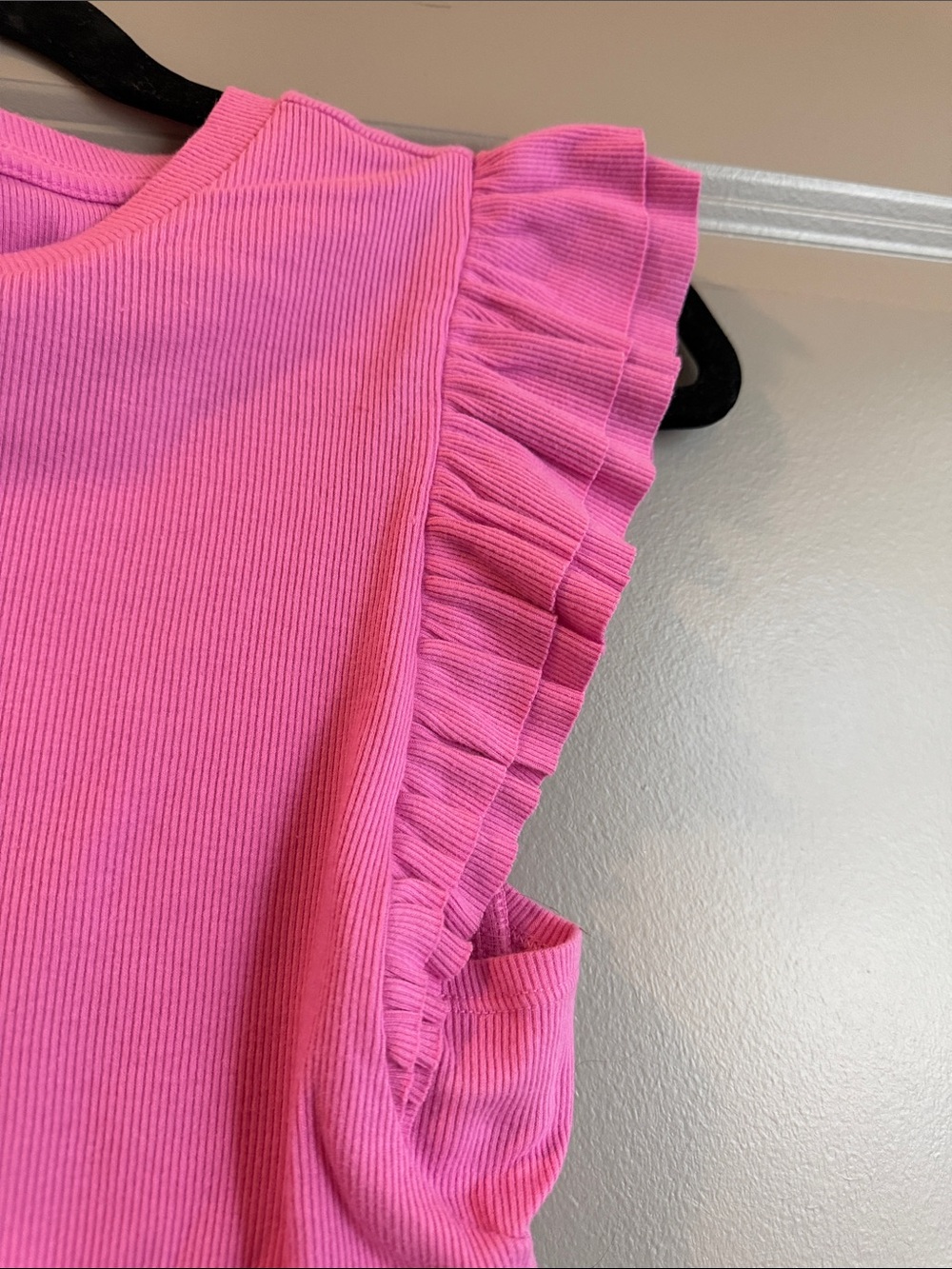 Pink GAP Flutter Sleeve Ribbed Tee Medium - Picture 3 of 3
